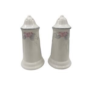 Pfaltzgraff Wyndham Salt And Pepper Shakers Floral Vintage Cottage Core Duo